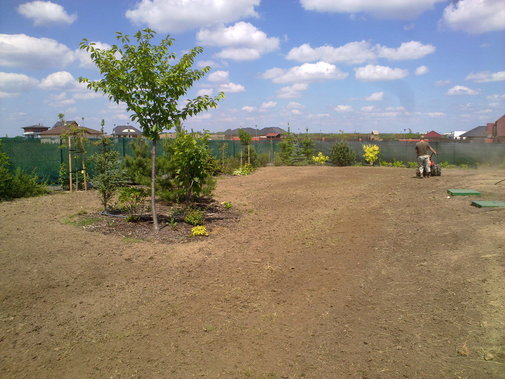 úprava terénu před pokládkou trávníku Jesenice